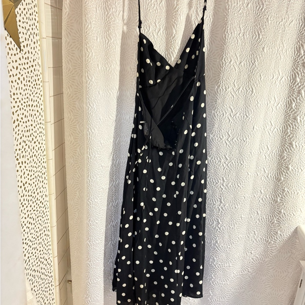 GO-TO sundress… sandals, sneakers, jean jacket pair well with this🔥🔥🔥🔥🔥 - Picture 3 of 4